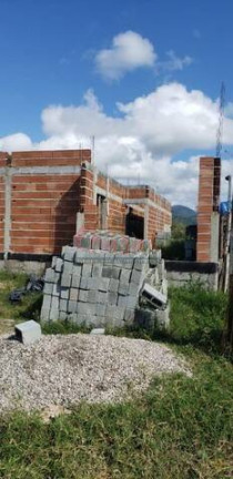 Imagem Casa com 2 Quartos à Venda, 94 m² em Perequê Mirim - Caraguatatuba
