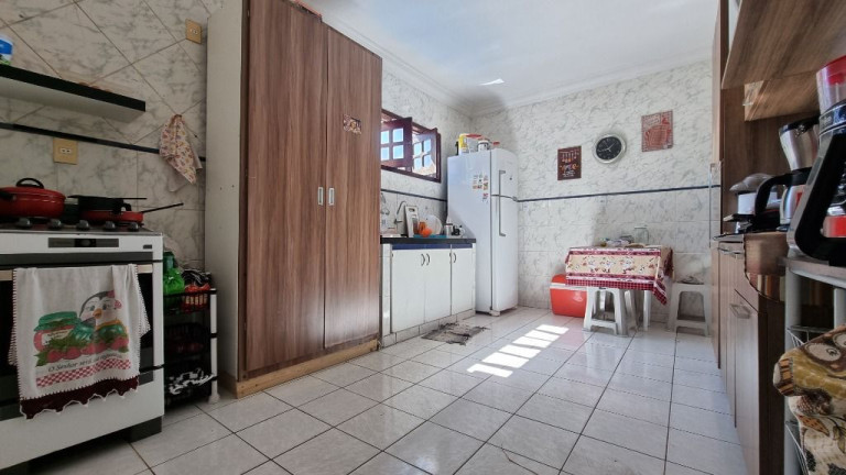Imagem Casa com 3 Quartos à Venda, 419 m² em Bom Futuro - Fortaleza