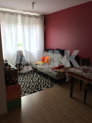 Imagem Apartamento com 3 Quartos à Venda, 65 m² em Santo Antônio - Porto Alegre Imagem Apartamento com 3 Quartos à Venda, 65 m² em Santo Antônio - Porto Alegre