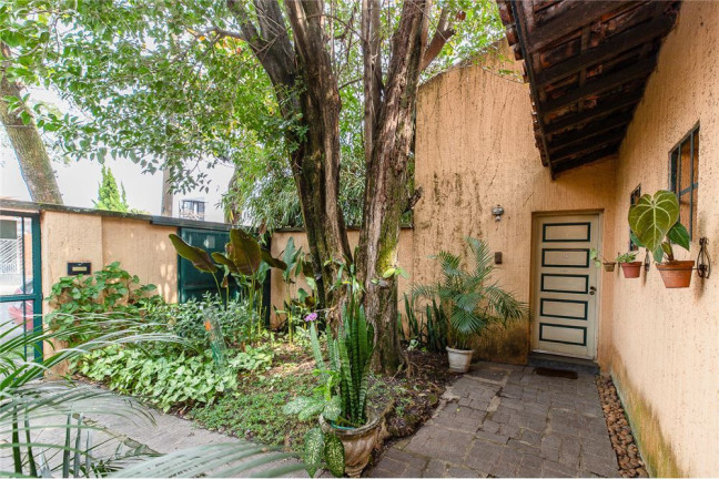 Imagem Casa com 3 Quartos à Venda, 135 m² em Moema - São Paulo