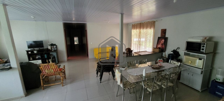 Imagem Casa com 4 Quartos à Venda, 200 m² em Presidente - Cascavel