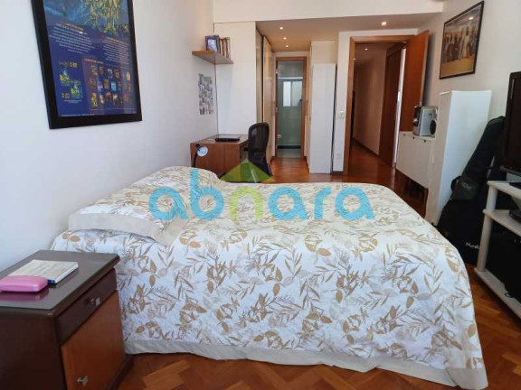 Imagem Apartamento com 3 Quartos à Venda, 220 m² em Copacabana - Rio De Janeiro