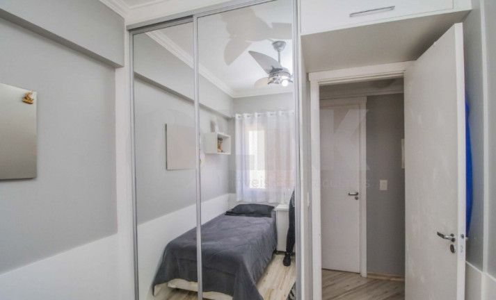 Imagem Apartamento com 3 Quartos à Venda, 66 m² em Santo Antônio - Porto Alegre Imagem Apartamento com 3 Quartos à Venda, 66 m² em Santo Antônio - Porto Alegre