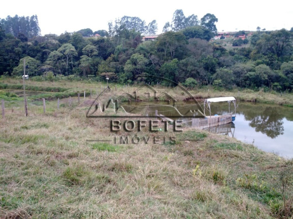 Imagem Imóvel com 2 Quartos à Venda, 5.000 m² em Catarina - Bofete Imagem Imóvel com 2 Quartos à Venda, 5.000 m² em Catarina - Bofete