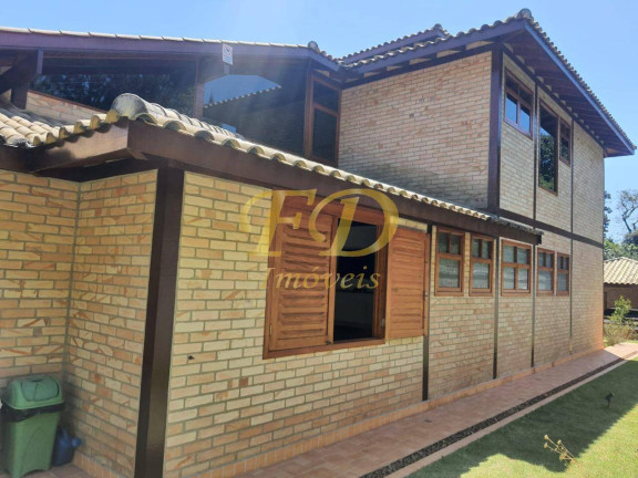 Imagem Casa de Condomínio com 3 Quartos à Venda, em Serra Da Cantareira - Mairiporã Imagem Casa de Condomínio com 3 Quartos à Venda, em Serra Da Cantareira - Mairiporã
