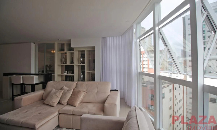 Imagem Apartamento com 3 Quartos à Venda, 132 m² em Centro - Balneário Camboriú Imagem Apartamento com 3 Quartos à Venda, 132 m² em Centro - Balneário Camboriú