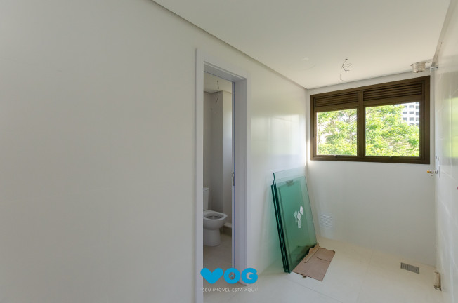 Imagem Imóvel com 3 Quartos à Venda, 154 m² em Três Figueiras - Porto Alegre Imagem Imóvel com 3 Quartos à Venda, 154 m² em Três Figueiras - Porto Alegre