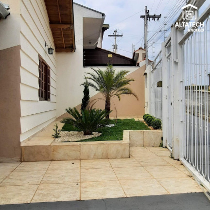 Imagem Casa com 3 Quartos à Venda, 153 m² em Amaryllis - Poços De Caldas Imagem Casa com 3 Quartos à Venda, 153 m² em Amaryllis - Poços De Caldas