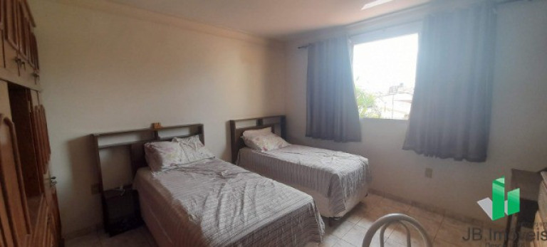 Imagem Casa com 3 Quartos à Venda, 139 m² em Vila Oliveira - Montes Claros