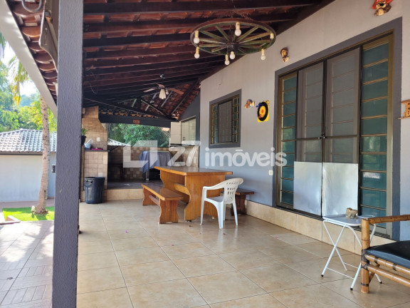 Imagem Imóvel com 3 Quartos à Venda, 2.300 m² em Parque Alvamar - Sarandi Imagem Imóvel com 3 Quartos à Venda, 2.300 m² em Parque Alvamar - Sarandi