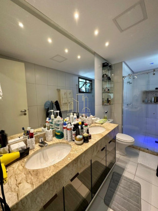 Imagem Imóvel com 4 Quartos à Venda, 156 m² em Pituaçu - Salvador Imagem Imóvel com 4 Quartos à Venda, 156 m² em Pituaçu - Salvador