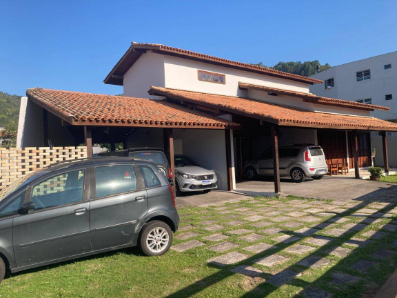 Imagem Casa com 4 Quartos à Venda, 300 m² em Ganchos Do Meio - Governador Celso Ramos Imagem Casa com 4 Quartos à Venda, 300 m² em Ganchos Do Meio - Governador Celso Ramos