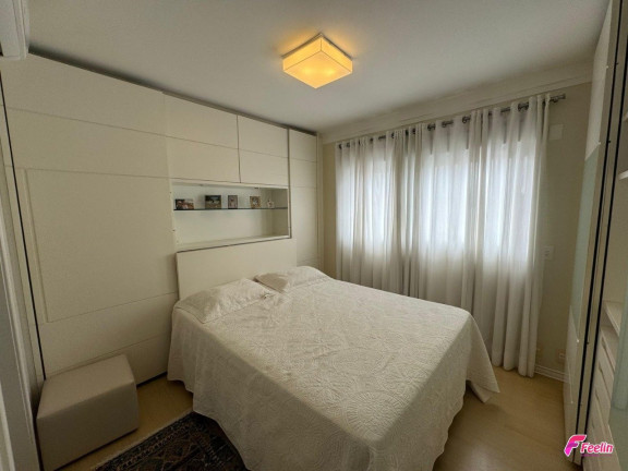 Imagem Apartamento com 4 Quartos à Venda, 154 m² em Centro - Florianópolis Imagem Apartamento com 4 Quartos à Venda, 154 m² em Centro - Florianópolis