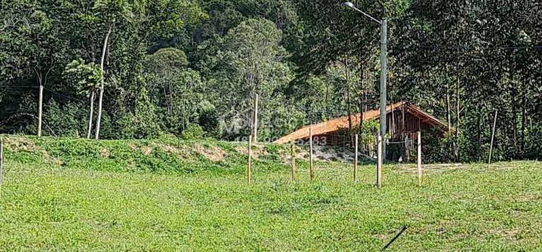 Imagem Imóvel com 4 Quartos à Venda,  em Arnópolis - Alfredo Wagner Sc