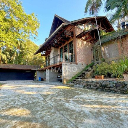 Casa com 3 Quartos à Venda, 392 m² em Jaraguá 99 - Jaraguá Do Sul
