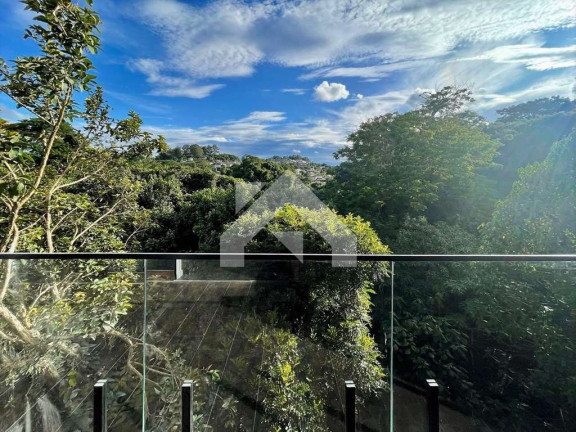 Imagem Casa de Condomínio com 4 Quartos à Venda, 400 m² em Golf Gardens - Carapicuíba Imagem Casa de Condomínio com 4 Quartos à Venda, 400 m² em Golf Gardens - Carapicuíba