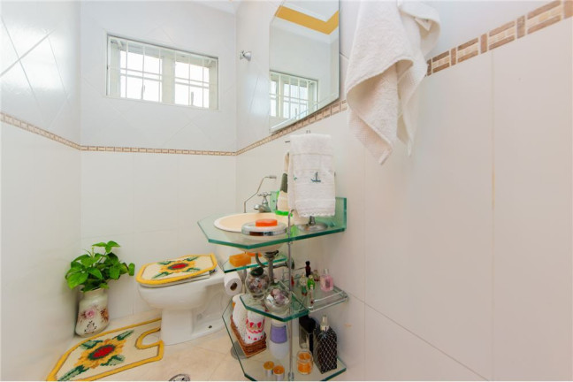 Imagem Casa com 6 Quartos à Venda,  em Vila Pierina - São Paulo