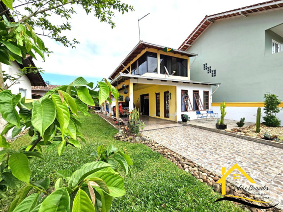Imagem Casa com 3 Quartos à Venda, 360 m² em Salinas - Balneário Barra Do Sul Imagem Casa com 3 Quartos à Venda, 360 m² em Salinas - Balneário Barra Do Sul