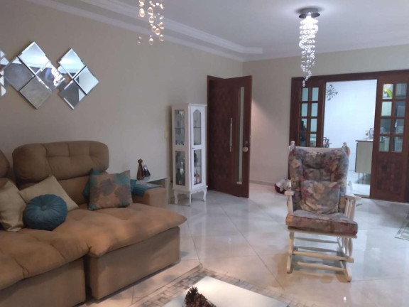 Casa com 3 Quartos à Venda, 300 m² em Vila Valqueire - Rio De Janeiro