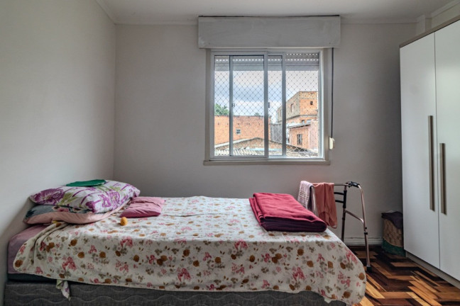 Imagem Imóvel com 2 Quartos à Venda,  em Menino Deus - Porto Alegre