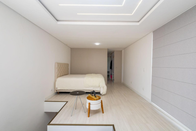 Imagem Casa com 3 Quartos à Venda, 190 m² em Santo Inácio - Curitiba Imagem Casa com 3 Quartos à Venda, 190 m² em Santo Inácio - Curitiba