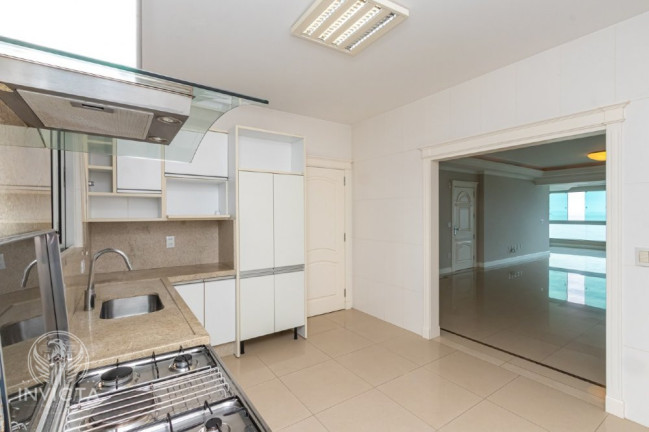 Imagem Apartamento com 3 Quartos à Venda, 186 m² em Barra Sul - Balneário Camboriú Imagem Apartamento com 3 Quartos à Venda, 186 m² em Barra Sul - Balneário Camboriú