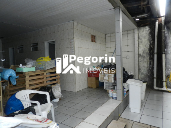 Imagem Casa com 3 Quartos à Venda, 298 m² em Emiliano Perneta - Pinhais Imagem Casa com 3 Quartos à Venda, 298 m² em Emiliano Perneta - Pinhais