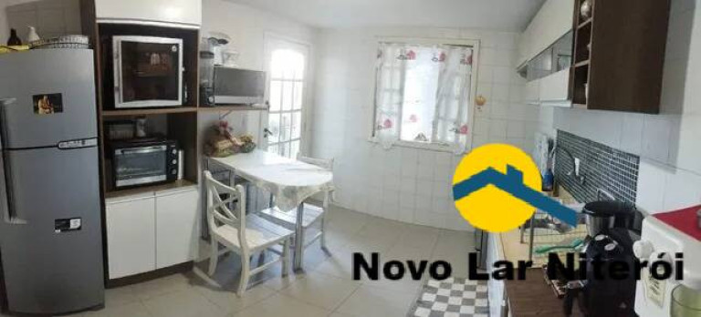 Imagem Casa com 3 Quartos à Venda, 206 m² em Maravista - Niterói