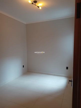 Imagem Casa com 3 Quartos à Venda, 200 m²