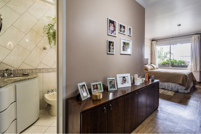 Imagem Casa com 3 Quartos à Venda, 212 m² em Jardim Sabará - Porto Alegre