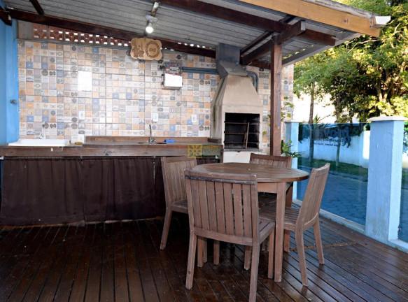 Imagem Casa com 4 Quartos para Alugar ou Temporada, 100 m² em Bombas - Bombinhas Imagem Casa com 4 Quartos para Alugar ou Temporada, 100 m² em Bombas - Bombinhas