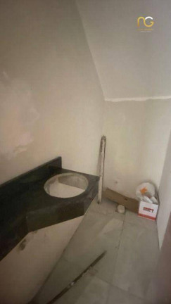 Imagem Casa com 2 Quartos à Venda, 57 m² em Vila Guilhermina - Praia Grande