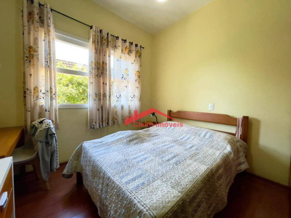 Imagem Casa com 3 Quartos à Venda, 200 m² em América - Joinville