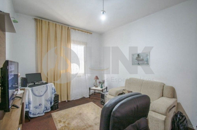 Imagem Casa com 3 Quartos à Venda, 251 m² em Jardim Itu - Porto Alegre Imagem Casa com 3 Quartos à Venda, 251 m² em Jardim Itu - Porto Alegre