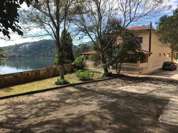 Imagem Casa com 4 Quartos à Venda, 5.310 m² em Jacareí Imagem Casa com 4 Quartos à Venda, 5.310 m² em Jacareí