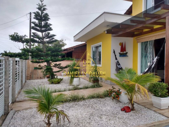 Imagem Casa com 3 Quartos à Venda, 280 m² em Los Angeles - Barra Velha