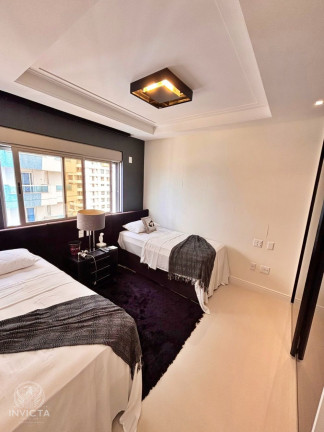 Imagem Apartamento com 3 Quartos à Venda, 246 m² em Barra Sul - Balneário Camboriú Imagem Apartamento com 3 Quartos à Venda, 246 m² em Barra Sul - Balneário Camboriú