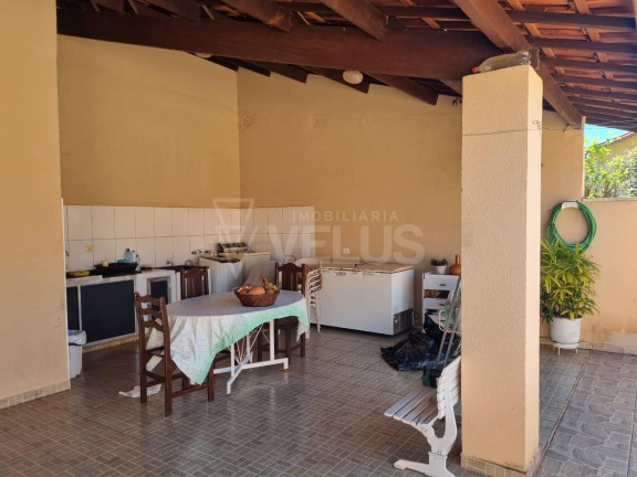 Imagem Casa com 2 Quartos à Venda, 203 m² em Vila Barth - Itapetininga Imagem Casa com 2 Quartos à Venda, 203 m² em Vila Barth - Itapetininga