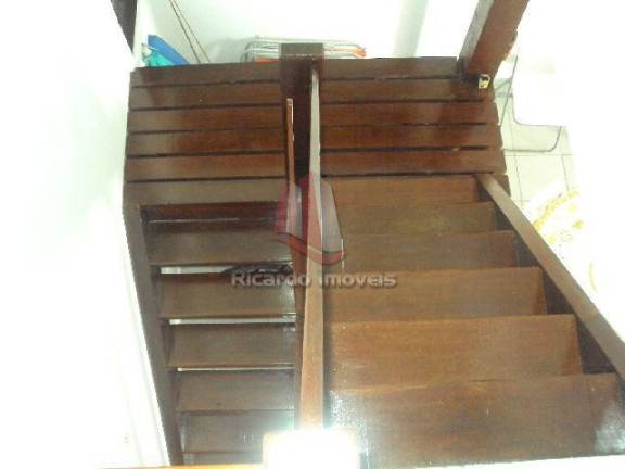 Imagem Casa de Condomínio com 2 Quartos à Venda, 90 m²