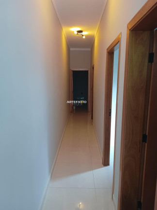 Imagem Casa com 3 Quartos à Venda, 200 m²