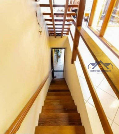 Imagem Casa com 3 Quartos à Venda, 240 m² em Paraíso Do Morumbi - São Paulo Imagem Casa com 3 Quartos à Venda, 240 m² em Paraíso Do Morumbi - São Paulo