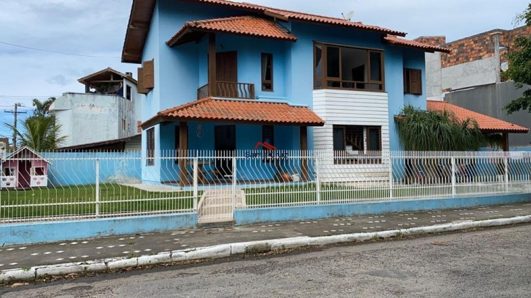 Imagem Casa com 3 Quartos à Venda, 192 m² em Canasvieiras - Florianópolis Imagem Casa com 3 Quartos à Venda, 192 m² em Canasvieiras - Florianópolis