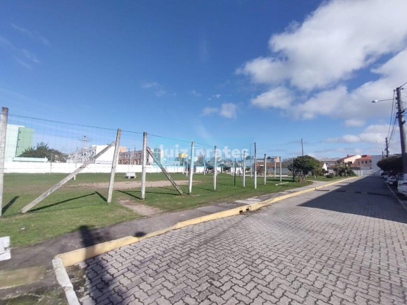 Imagem Casa com 2 Quartos à Venda, 64 m² em Areal - Pelotas