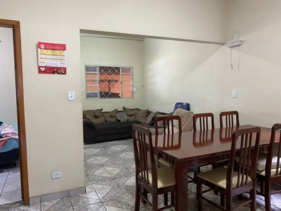Imagem Casa com 3 Quartos à Venda, 164 m² em Azeredo - Pindamonhangaba