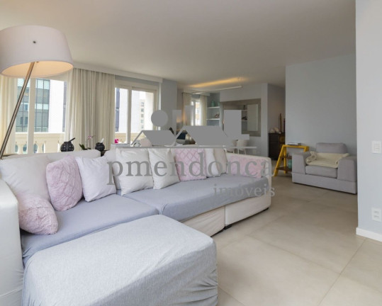 Imagem Apartamento com 4 Quartos à Venda, 258 m² em Pinheiros - São Paulo Imagem Apartamento com 4 Quartos à Venda, 258 m² em Pinheiros - São Paulo