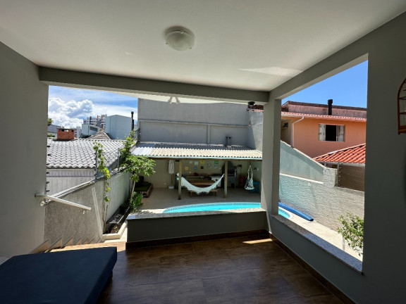 Imagem Casa com 3 Quartos à Venda, 310 m² em Jardim Atlântico - Florianópolis Imagem Casa com 3 Quartos à Venda, 310 m² em Jardim Atlântico - Florianópolis