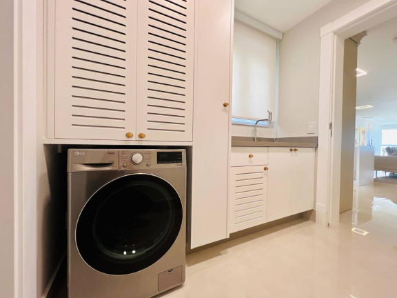 Imagem Apartamento com 4 Quartos à Venda,  em Barra Sul - Balneário Camboriú