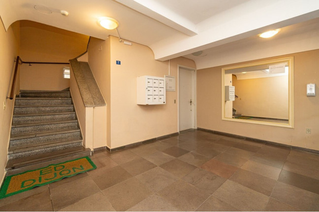 Imagem Apartamento com 1 Quarto à Venda, 47 m² em Menino Deus - Porto Alegre Imagem Apartamento com 1 Quarto à Venda, 47 m² em Menino Deus - Porto Alegre