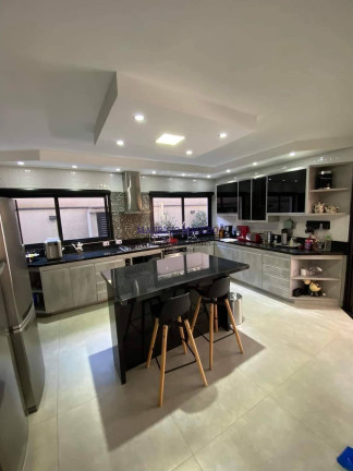 Imagem Casa com 5 Quartos à Venda, 450 m² em Alphaville - Santana De Parnaíba Imagem Casa com 5 Quartos à Venda, 450 m² em Alphaville - Santana De Parnaíba