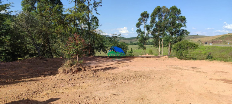Terreno à Venda, 40.000 m² em Zona Rural - Aiuruoca